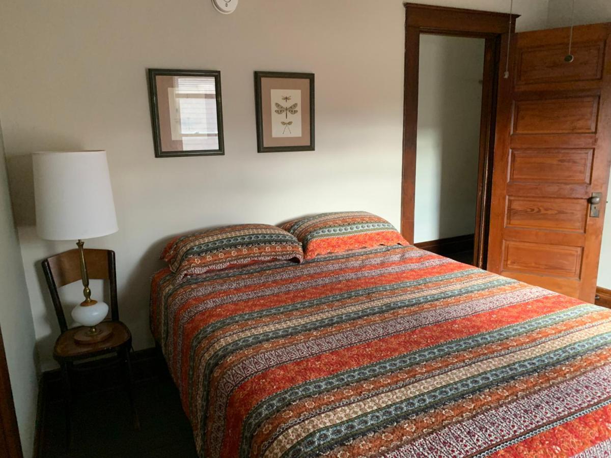 Red Brick Inn - Walk To The Falls, The Casino And All Downtown Restaurants Niagara Falls Bagian luar foto