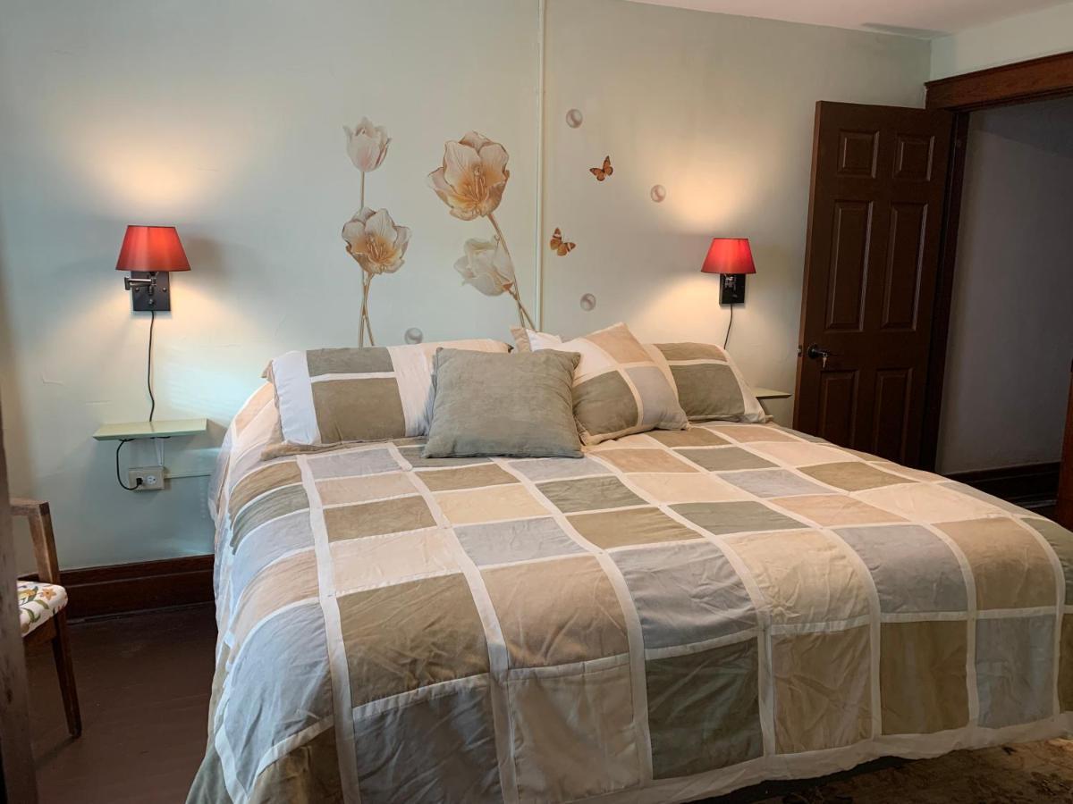 Red Brick Inn - Walk To The Falls, The Casino And All Downtown Restaurants Niagara Falls Bagian luar foto